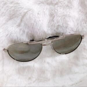 Hunter Silver Mirrored Aviator Sunglasses